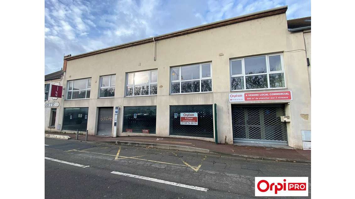 AV immeuble en monopropriété à Palaiseau Gare