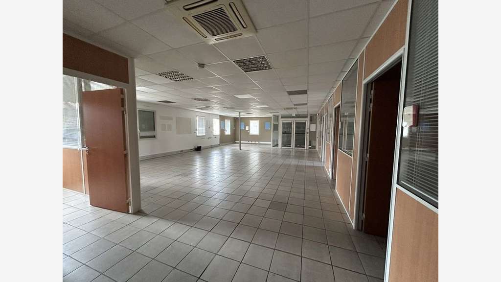 À vendre – Bureaux de 650 m² à Pamiers – Ariège (0