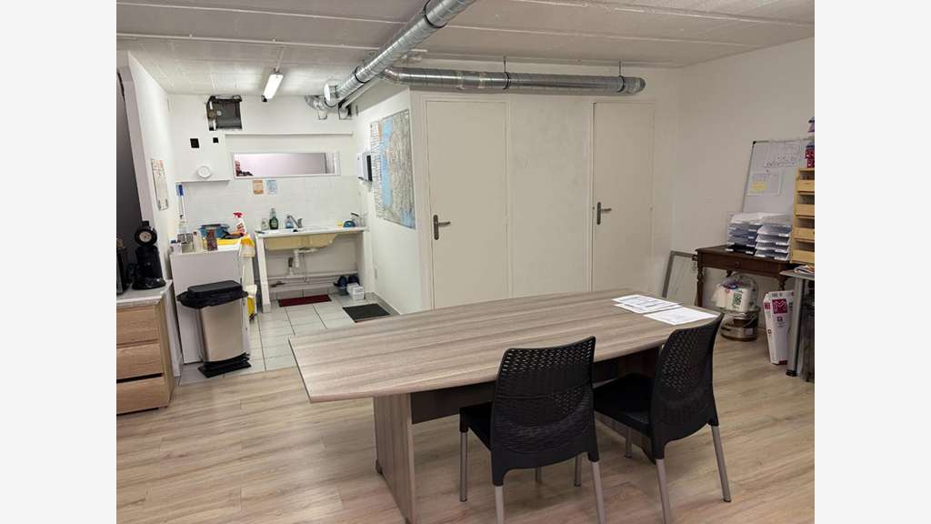 Vente murs de bureaux avec stockage à Panazol