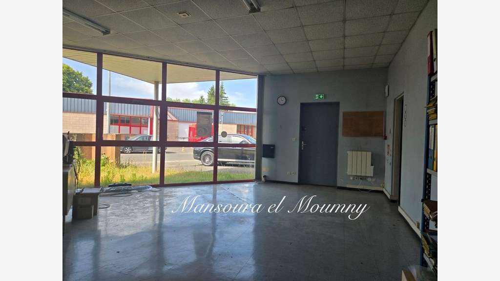 Bureau à vendre empl stratégique Tours Nord
