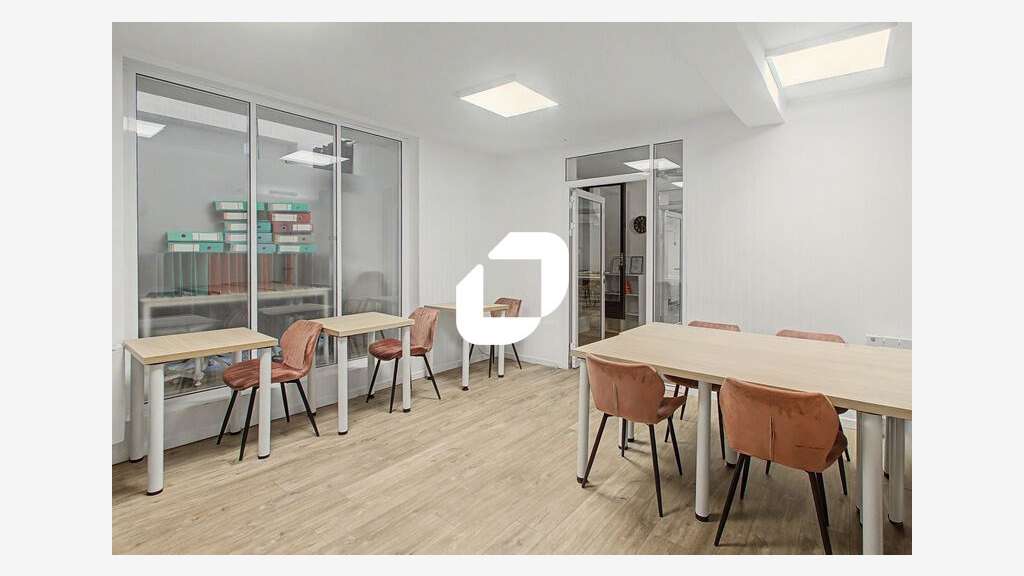 Vente Bureaux 143m² Paris