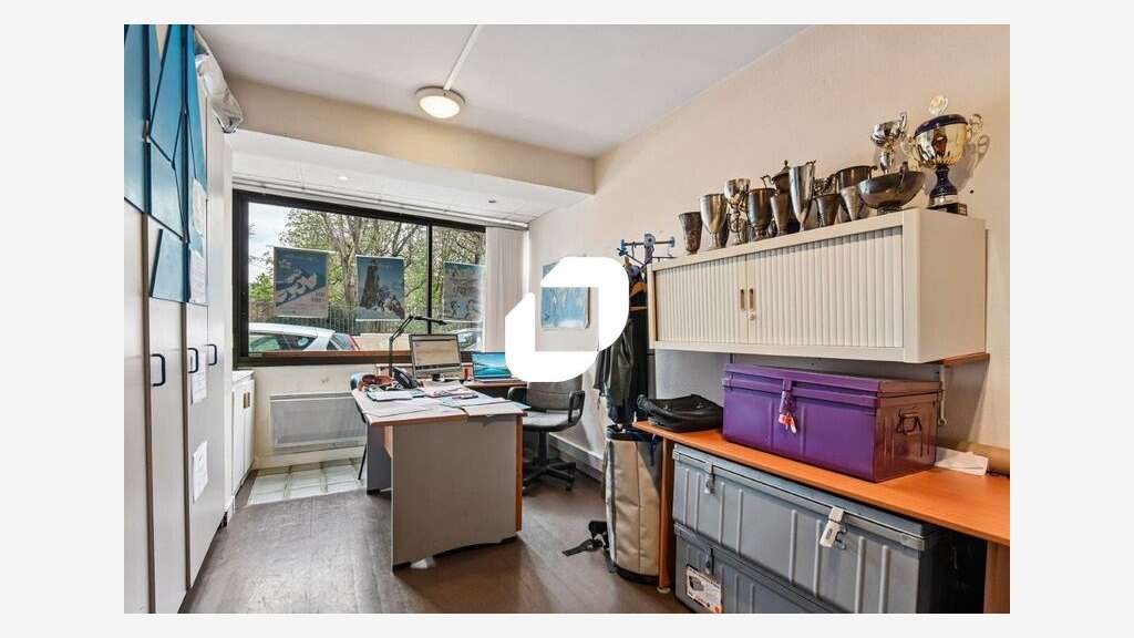 Vente Bureaux 143m² Paris