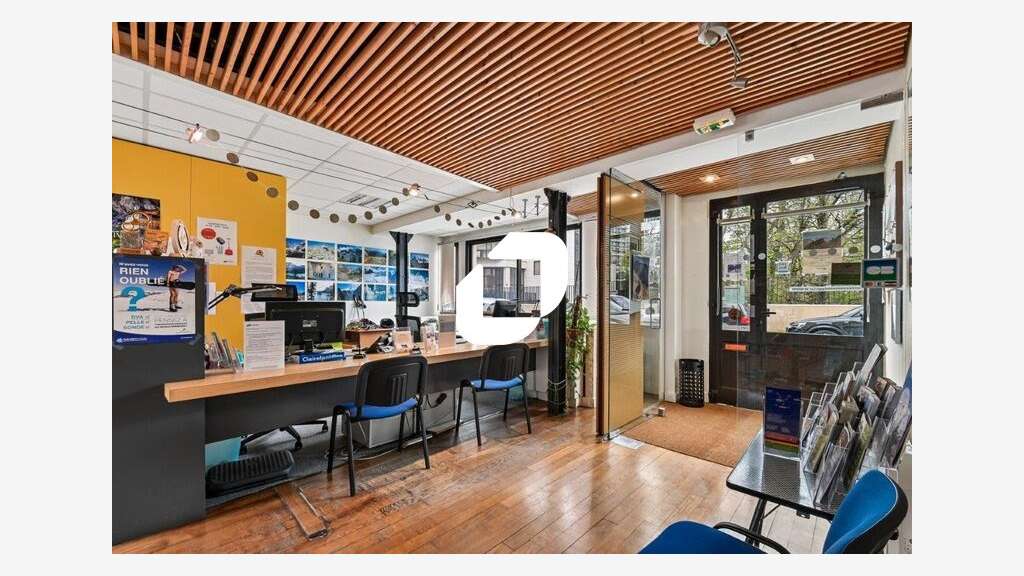Vente Bureaux 143m² Paris