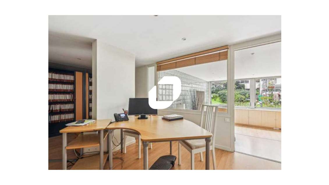 Vente Bureaux 153m² Paris