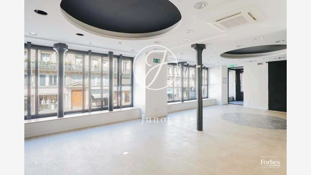 Plateau à vendre 70m² Paris 4e rue de Rivoli