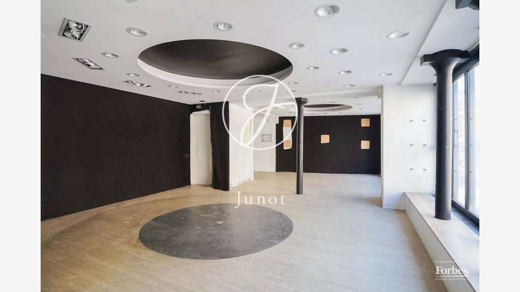 Plateau à vendre 70m² Paris 4e rue de Rivoli