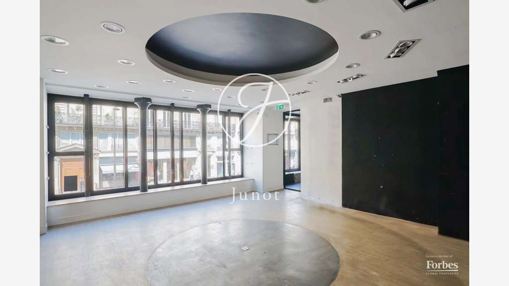 Plateau à vendre 70m² Paris 4e rue de Rivoli
