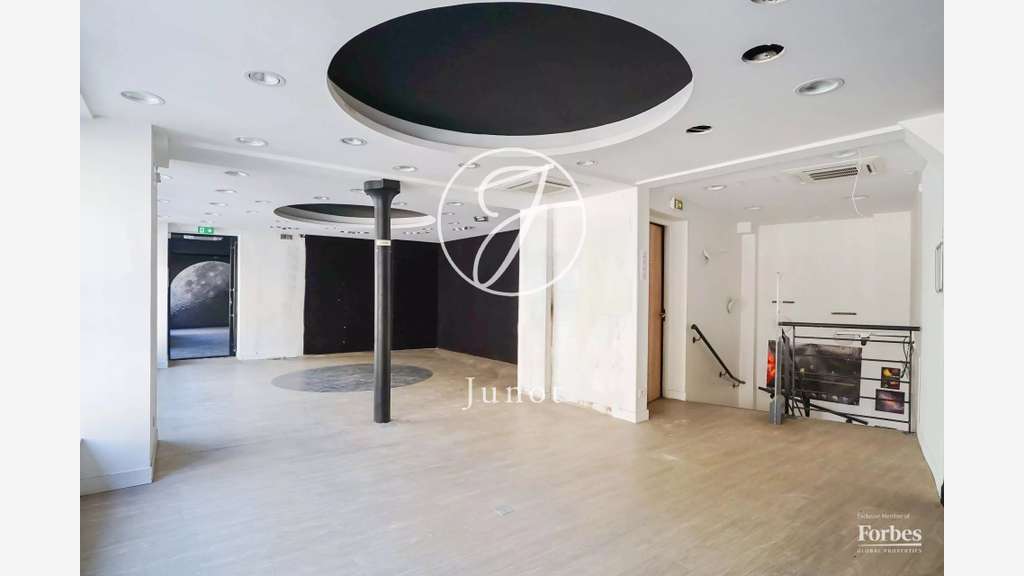 Plateau à vendre 70m² Paris 4e rue de Rivoli