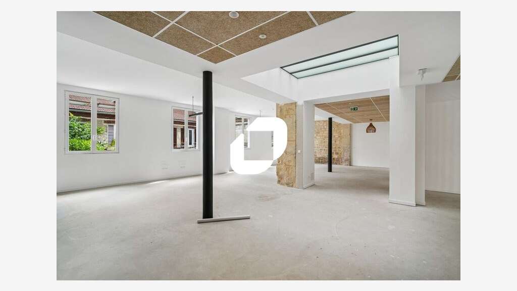 Vente Bureaux 678m² Paris