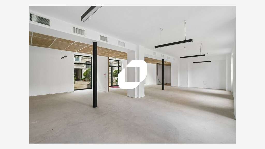 Vente Bureaux 678m² Paris