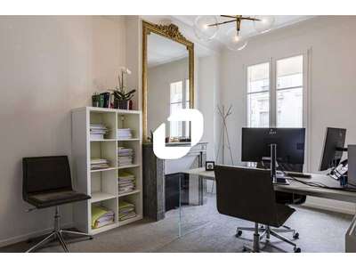 Vente Bureaux à Paris 7e