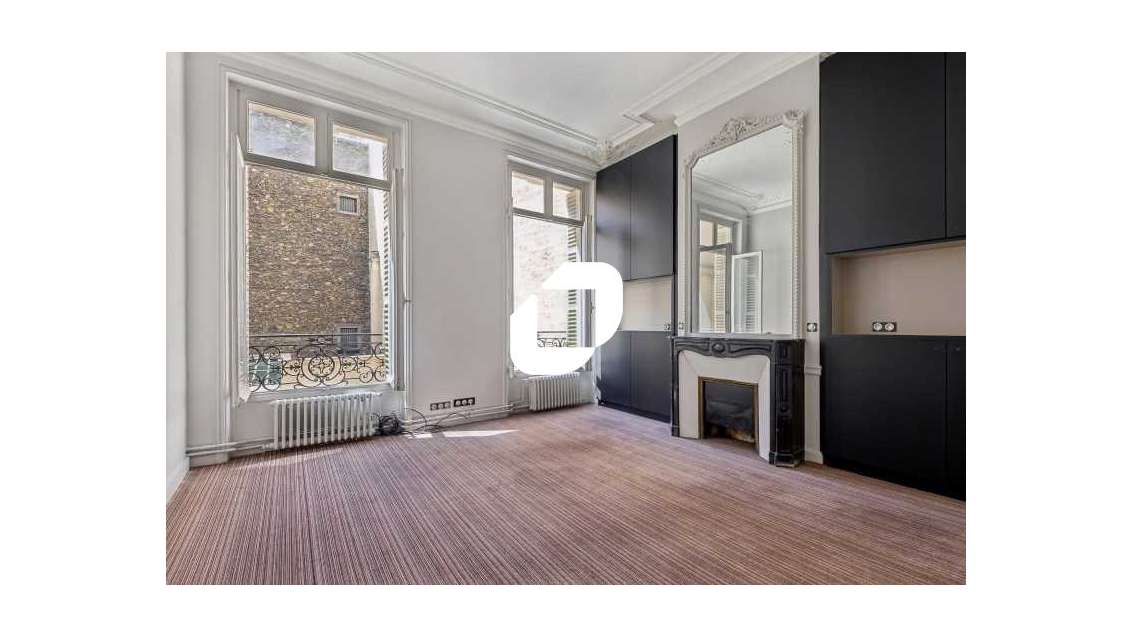Vente Bureaux 364m² Paris
