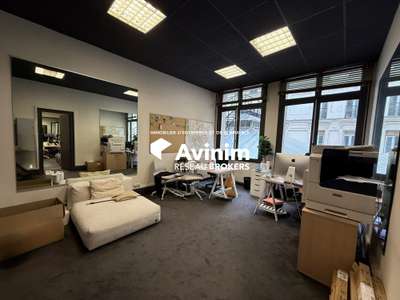 Vente Bureaux à Paris 8e