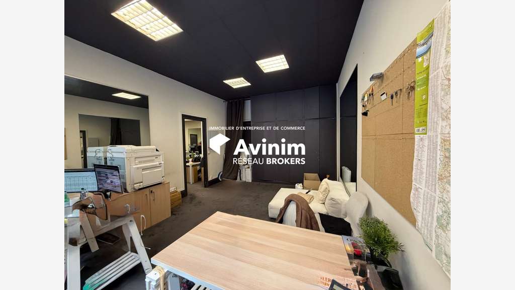 Bureau à vendre de 56m² à Paris 8 Champs-Élysées