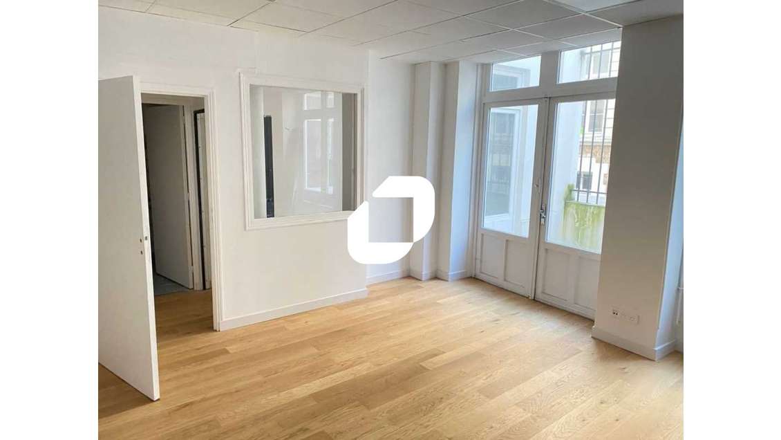 Vente Bureaux 205m² Paris