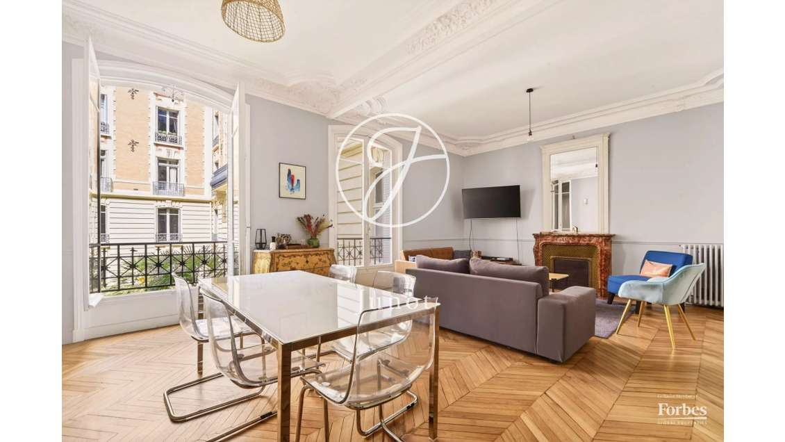 Paris 9e - LIÈGE / NOUVELLE ATHÈNES - Appartement