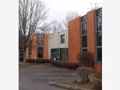 Bureaux partiellement loués