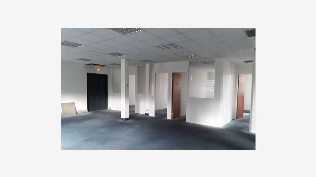 Bureaux partiellement loués