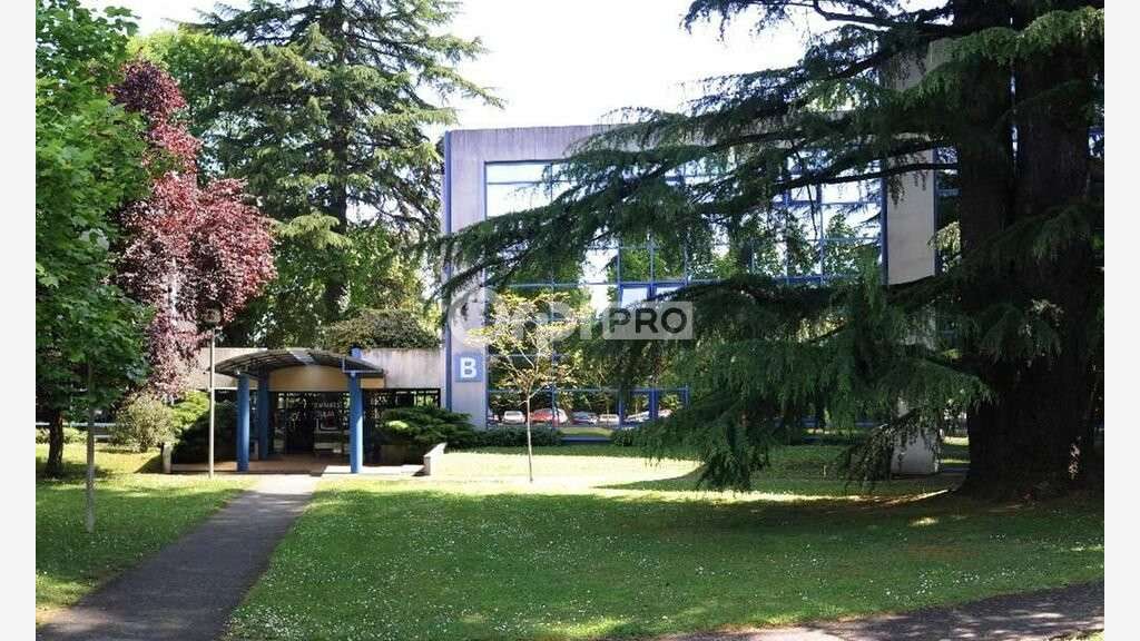 Bureaux 115m² à vendre à Pau