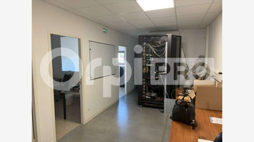 LA ROCHELLE VENTE MURS PARC INDUSTRIEL