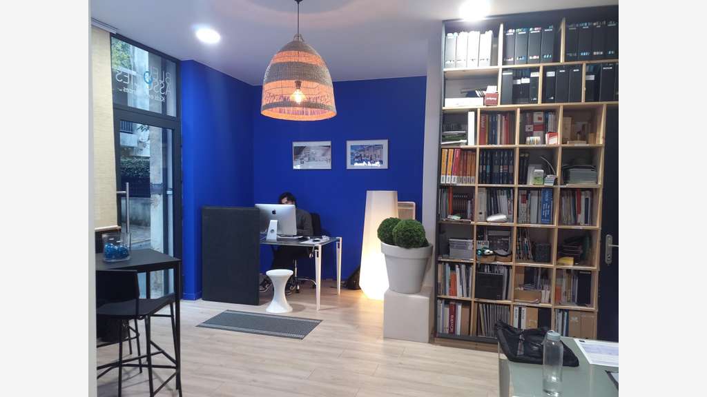 Vente bureaux 150m² sur parcelle 492m² Périgueux