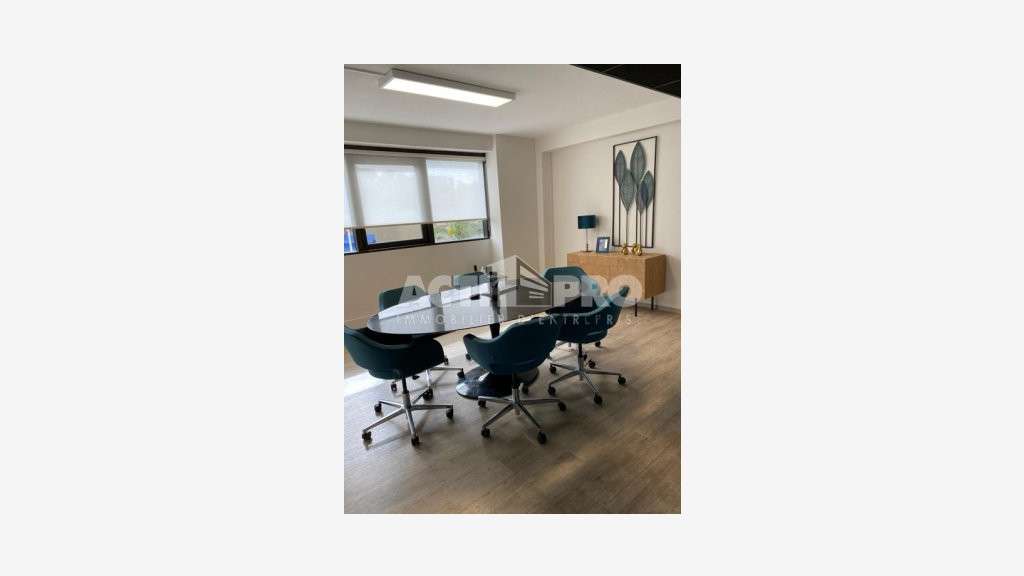 Vente beaux bureaux 860m² à Perpignan