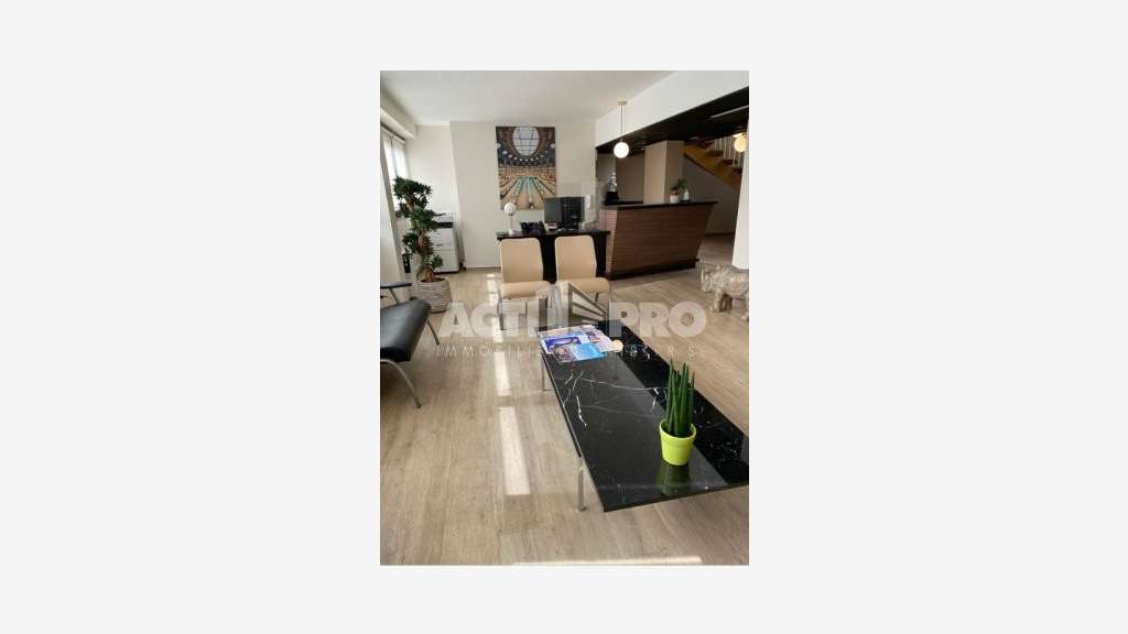 Vente beaux bureaux 860m² à Perpignan
