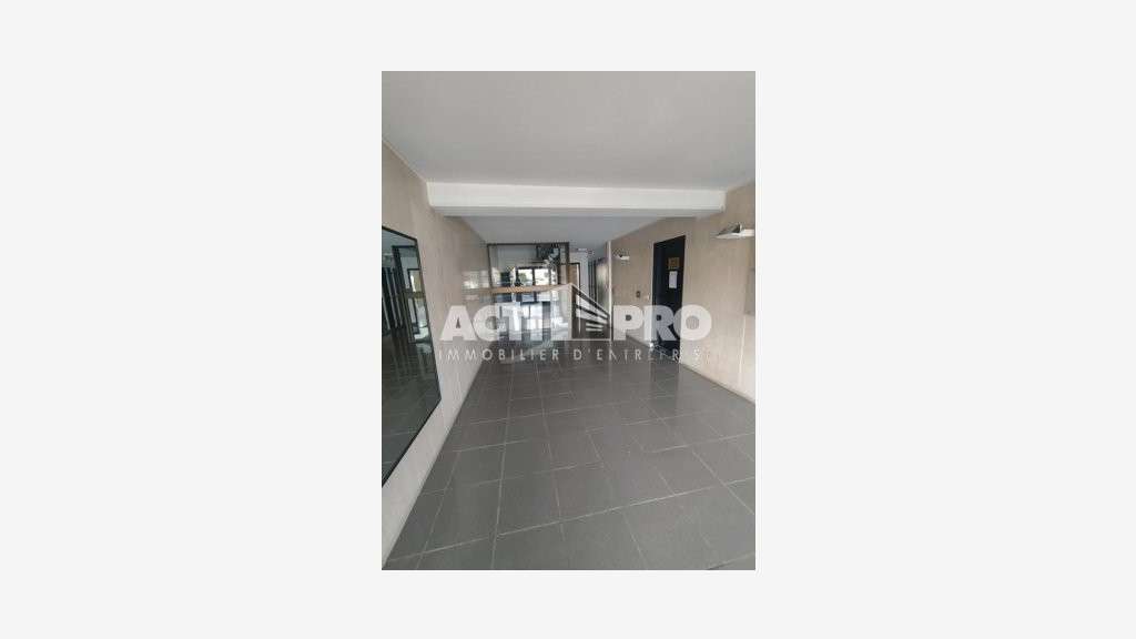 À vendre bureaux 240m² R+4 avec parkings Perpignan