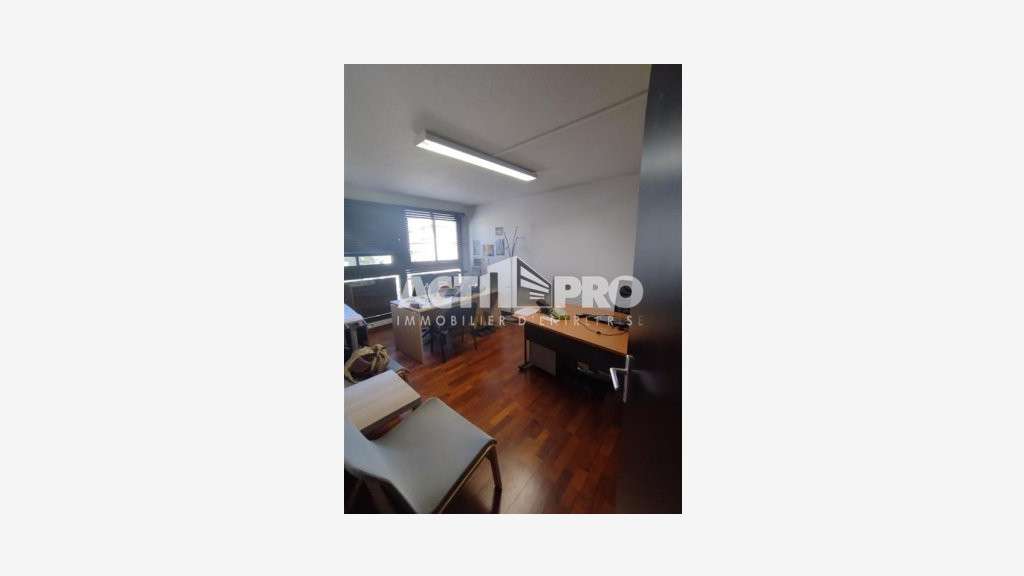 À vendre bureaux 240m² R+4 avec parkings Perpignan