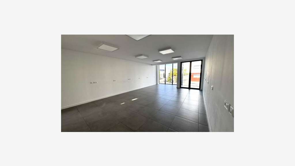 AV bureaux récents 165m² Perpignan Sud Tecnosud 2