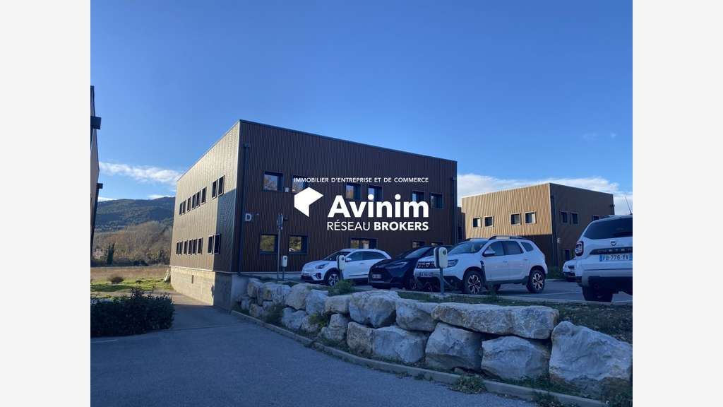 Bureau 600m² à Peyruis à vendre proche A51