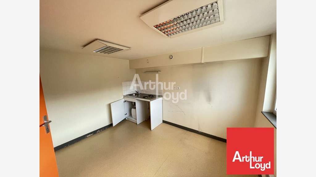 Bureaux lumineux 308m² à vendre à Poitiers