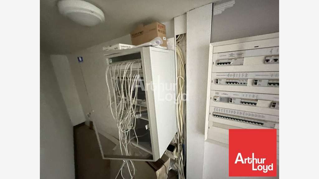 Bureaux lumineux 308m² à vendre à Poitiers