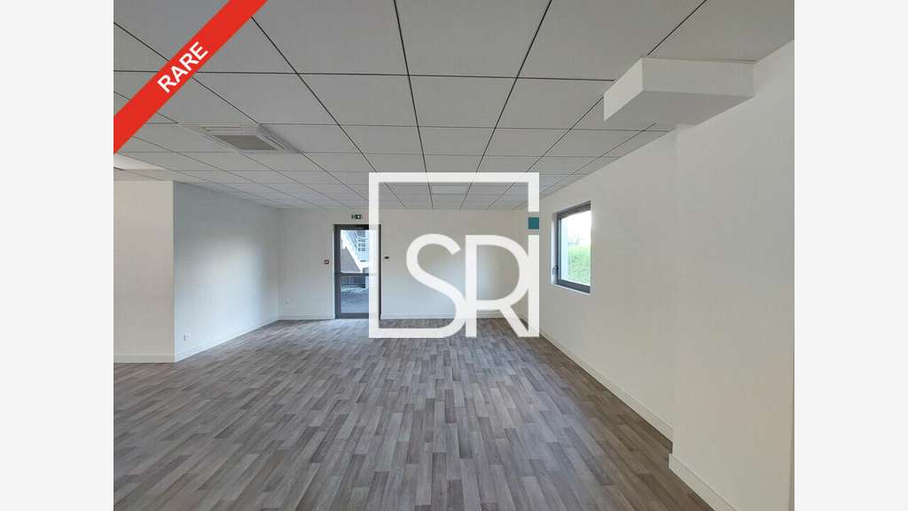 Vente bureaux divisibles 250m² à Pont-du-Château