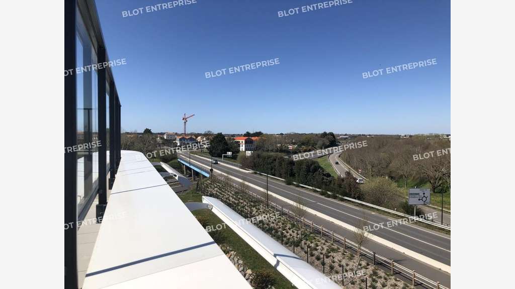 A vendre bureaux 555m² à Pornic ZAC de la Chaussée