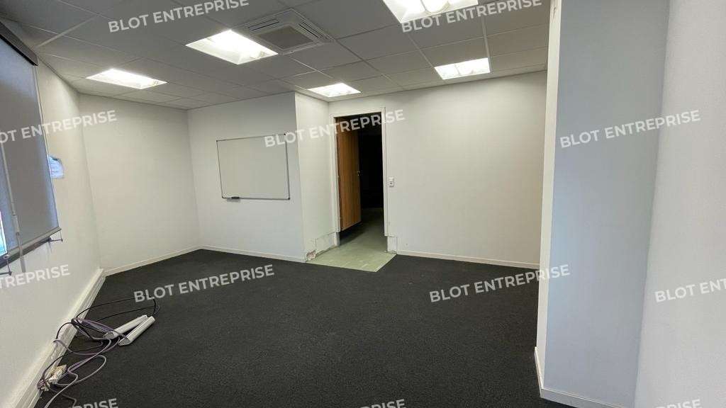 A vendre plateau de bureaux 138m² RDC à Pornichet