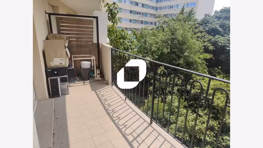 Vente Bureaux 74m² Puteaux