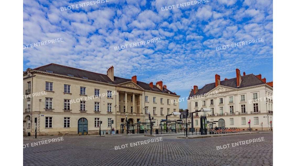 A vendre bureaux 265m² hyper centre Nantes  