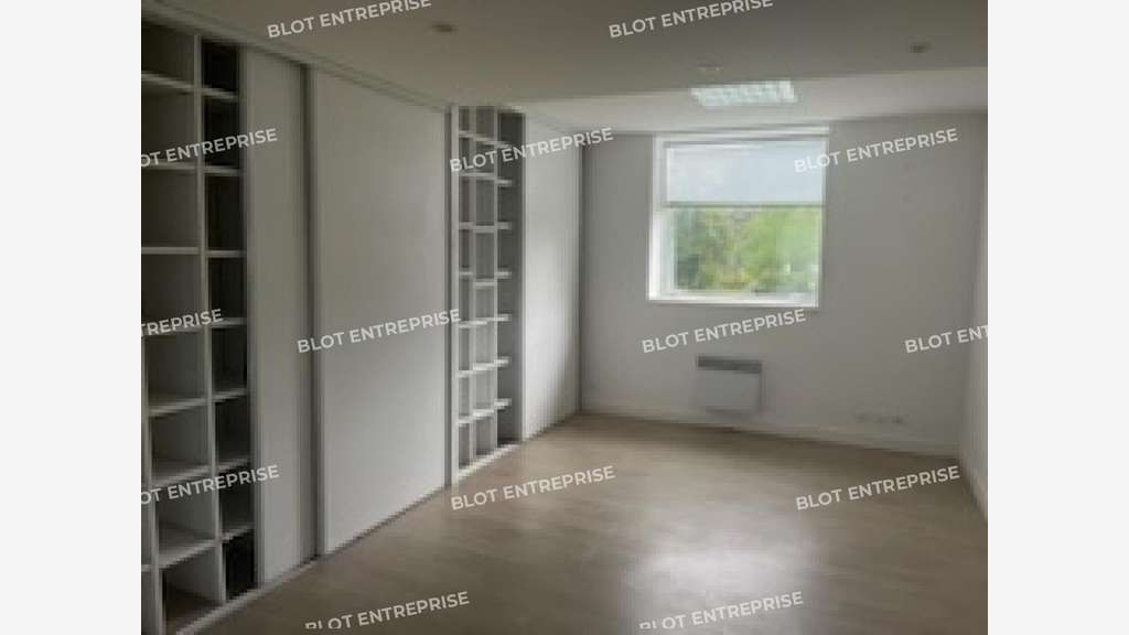 A vendre bureaux 150m² zone Creac'h Gwen à Quimper