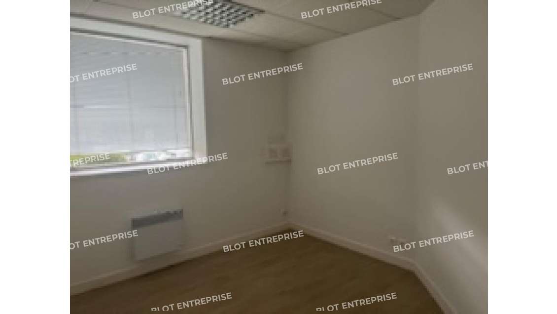 A vendre bureaux 150m² zone Creac'h Gwen à Quimper