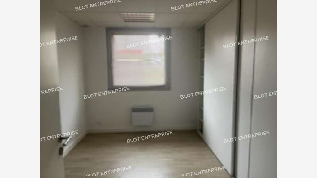 A vendre bureaux 150m² zone Creac'h Gwen à Quimper