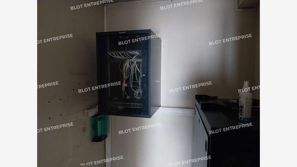 A vendre/ à louer bureaux 198m² à Quimper