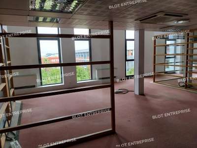 A vendre bureaux 550m² R+2 à Rennes ZI Ouest