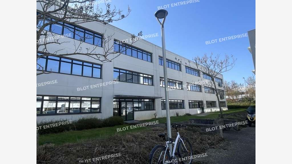 A vendre bureaux 403m² Rennes Atalante Champeaux