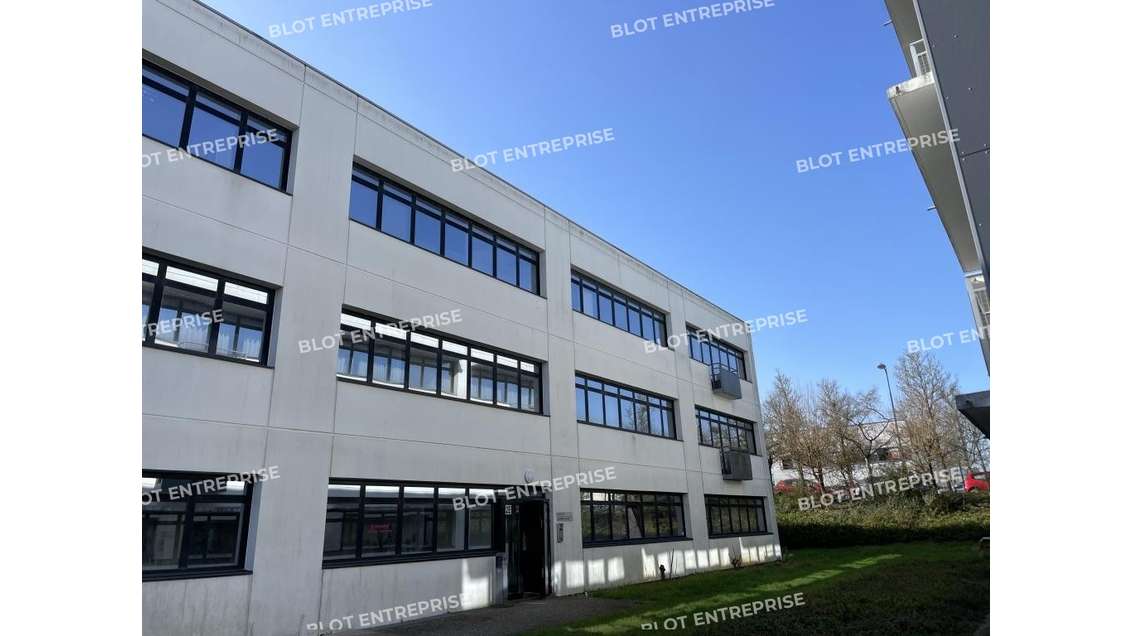 A vendre bureaux 403m² Rennes Atalante Champeaux