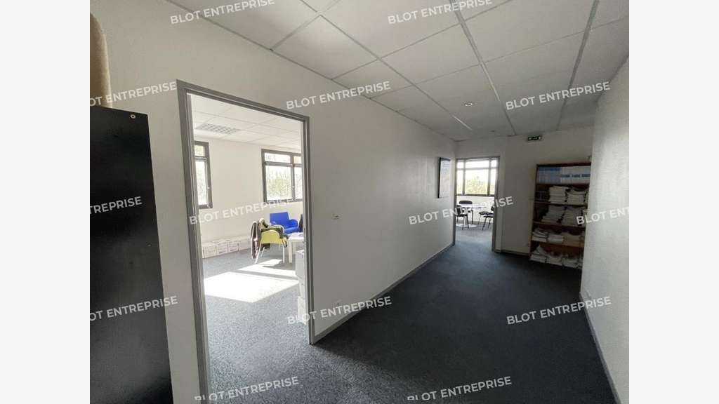 A vendre bureaux 403m² Rennes Atalante Champeaux