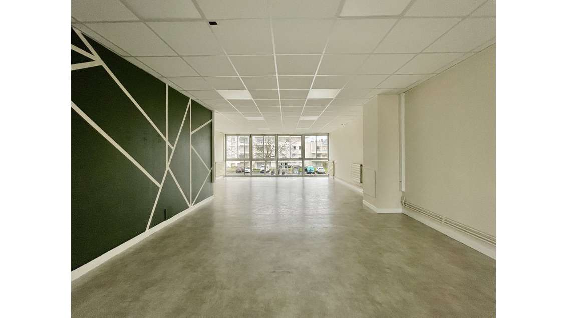 AV bureau 72m² lumineux à Rennes Cité Judiciaire