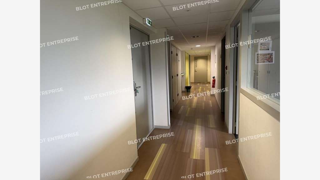 A vendre/a louer bureaux de 450m² à Rennes