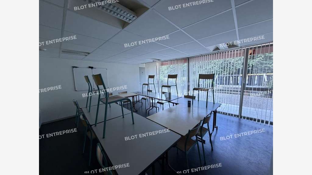 A vendre/a louer bureaux de 450m² à Rennes