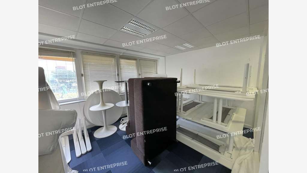 À VENDRE / À LOUER - BUREAUX - RENNES - 290 m²